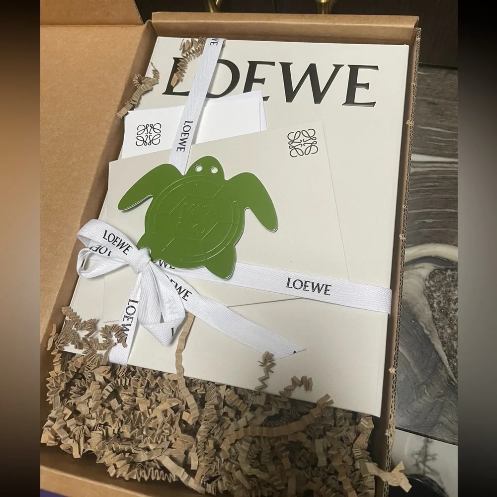 Loewe Packaging Box 📦 (includes Ribbon, tag, tissue paper, and receipt holder)
